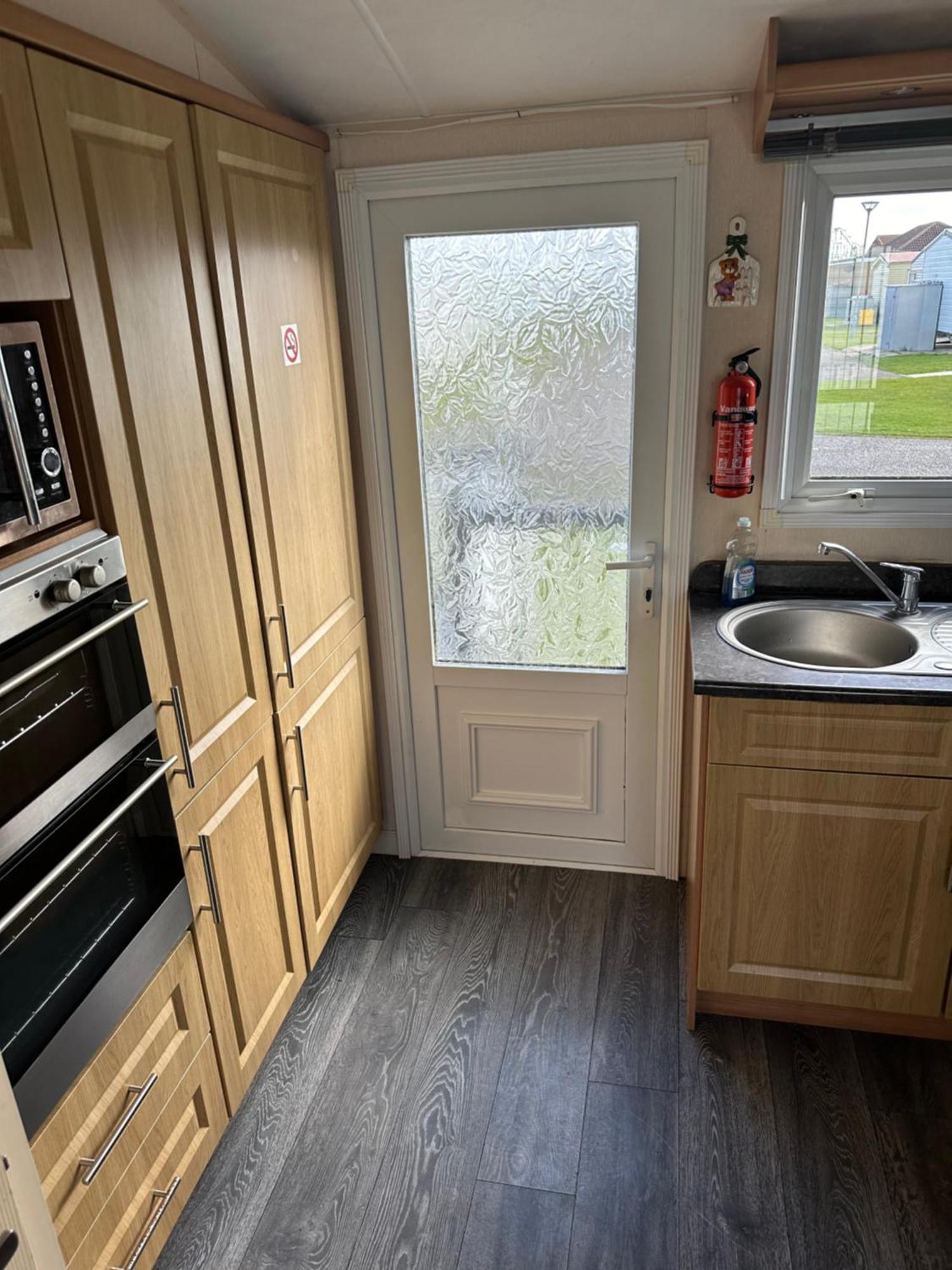 6 Berth Waterside D1 Santanavan 5 Camping Ingoldmells
