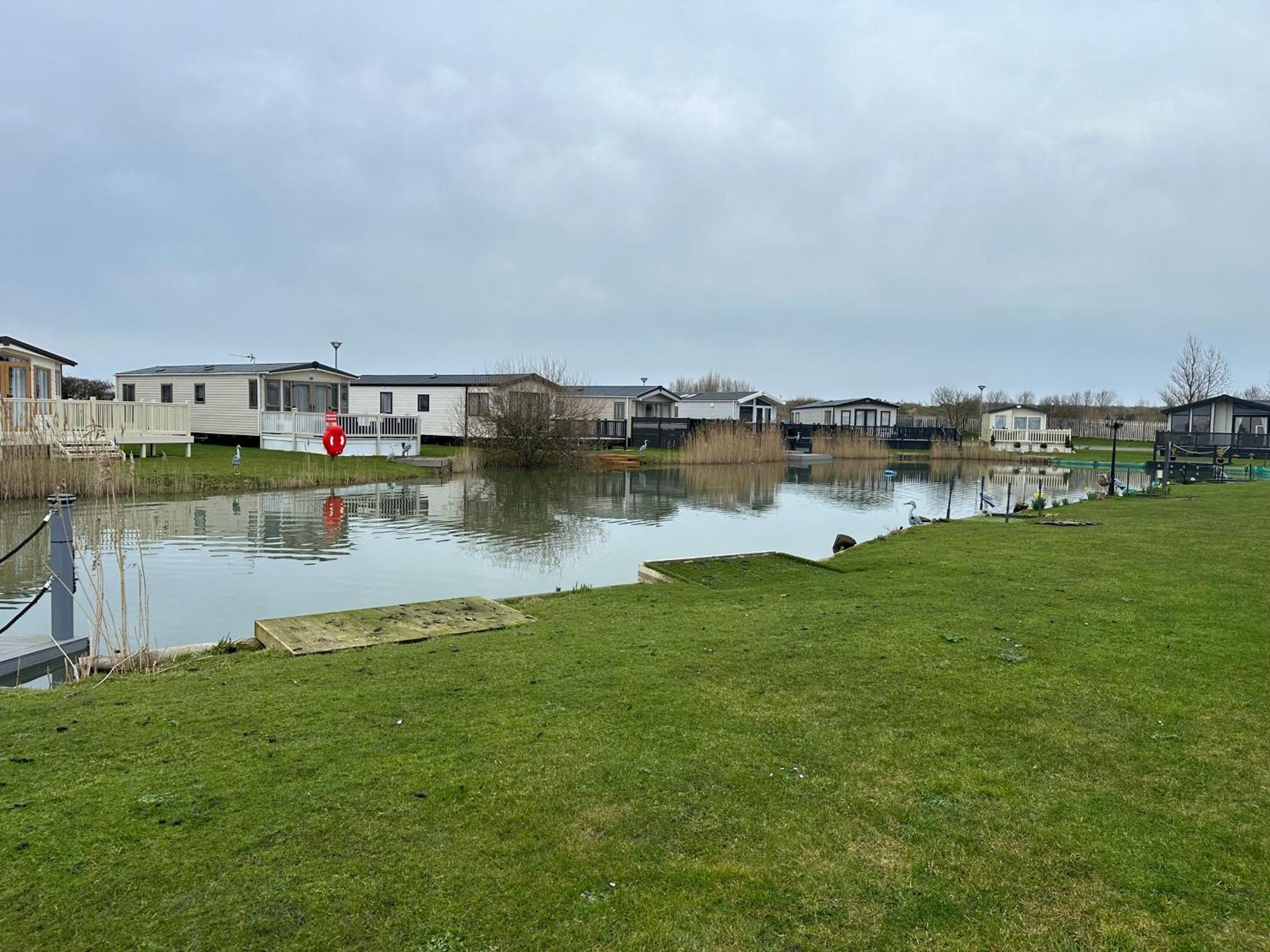 Camping 6 Berth Waterside D1 Santanavan 5 *
