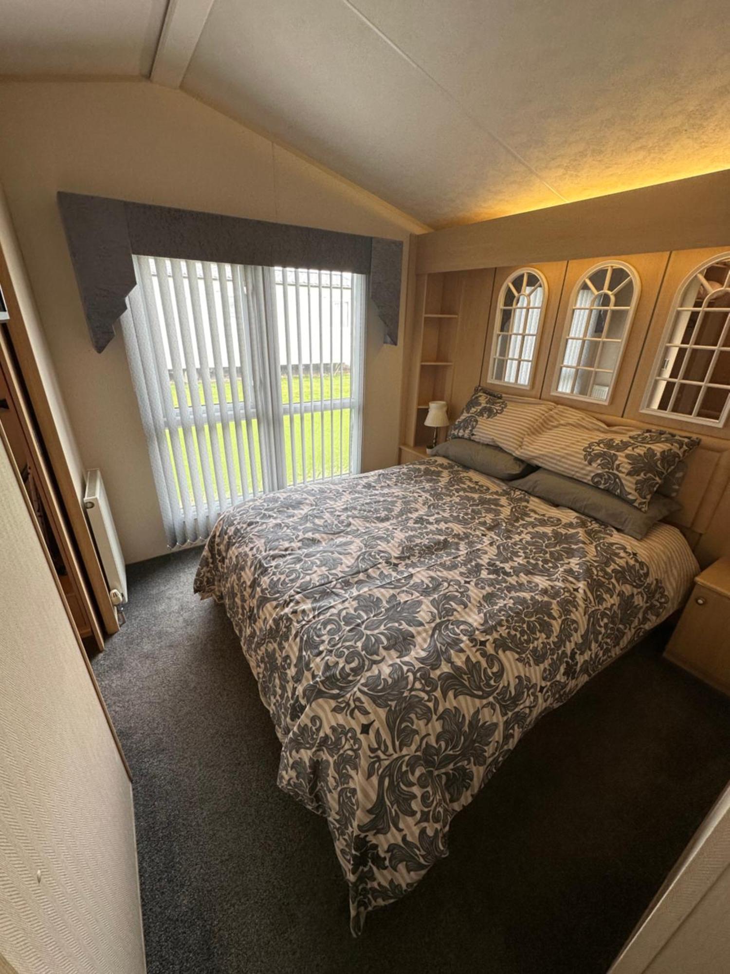 Campsite 6 Berth Waterside D1 Santanavan 5 *