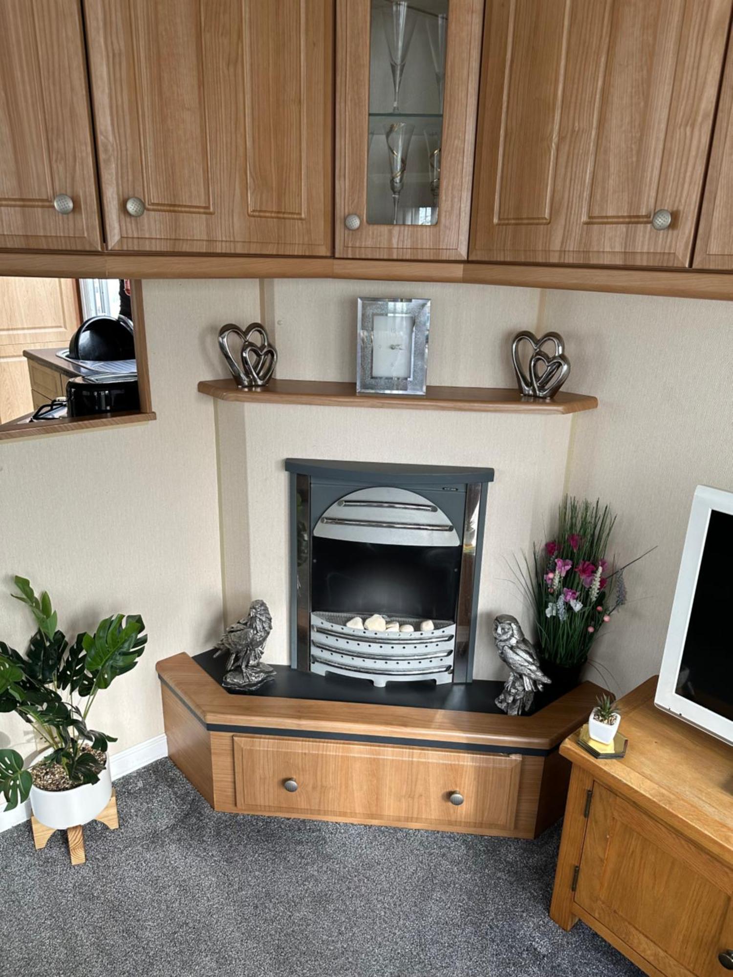 6 Berth Waterside D1 Santanavan 5 *
